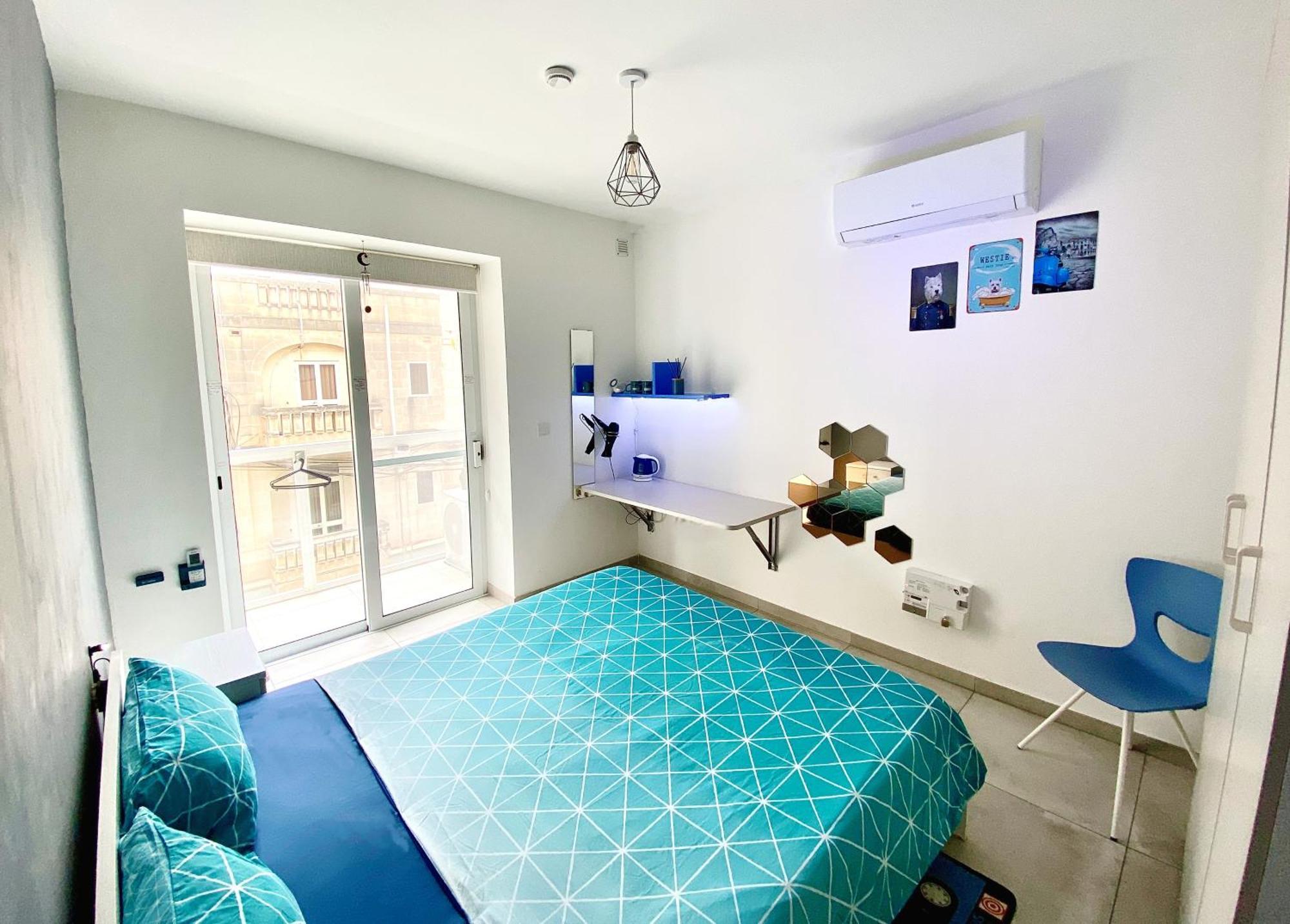 Central- Private En-Suite With Balcony In Shared Residence Pietà Exteriér fotografie